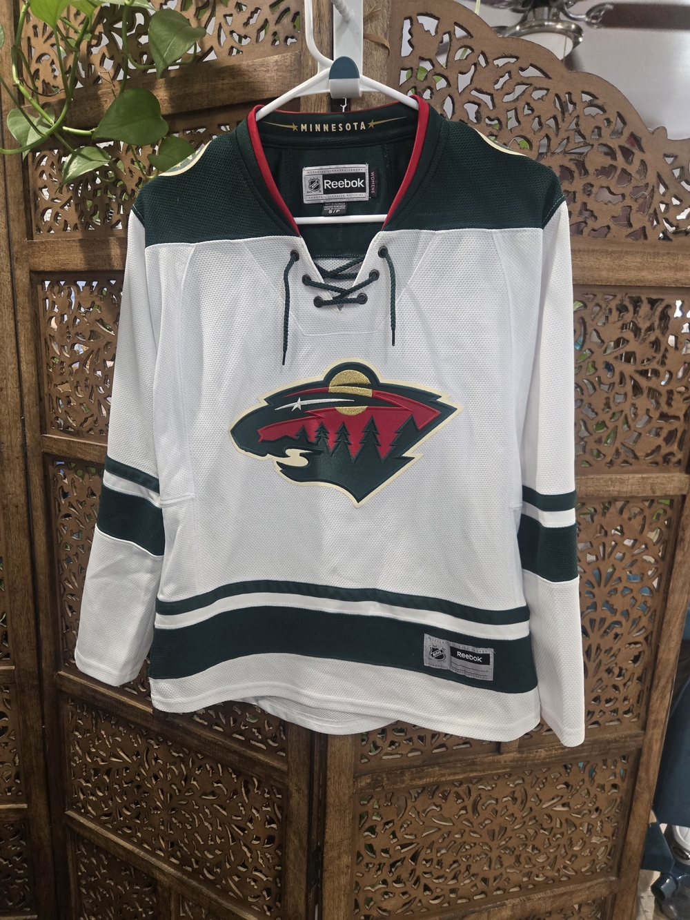 Reebok White, Green Minnesota Wild Hockey Jersey